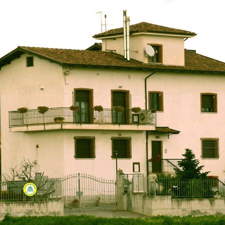 La Casa Del Gelso Fiorito Apartman Eboli Kültér fotó