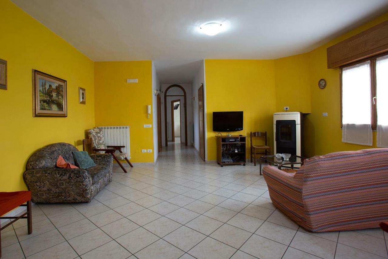 La Casa Del Gelso Fiorito Apartman Eboli Kültér fotó