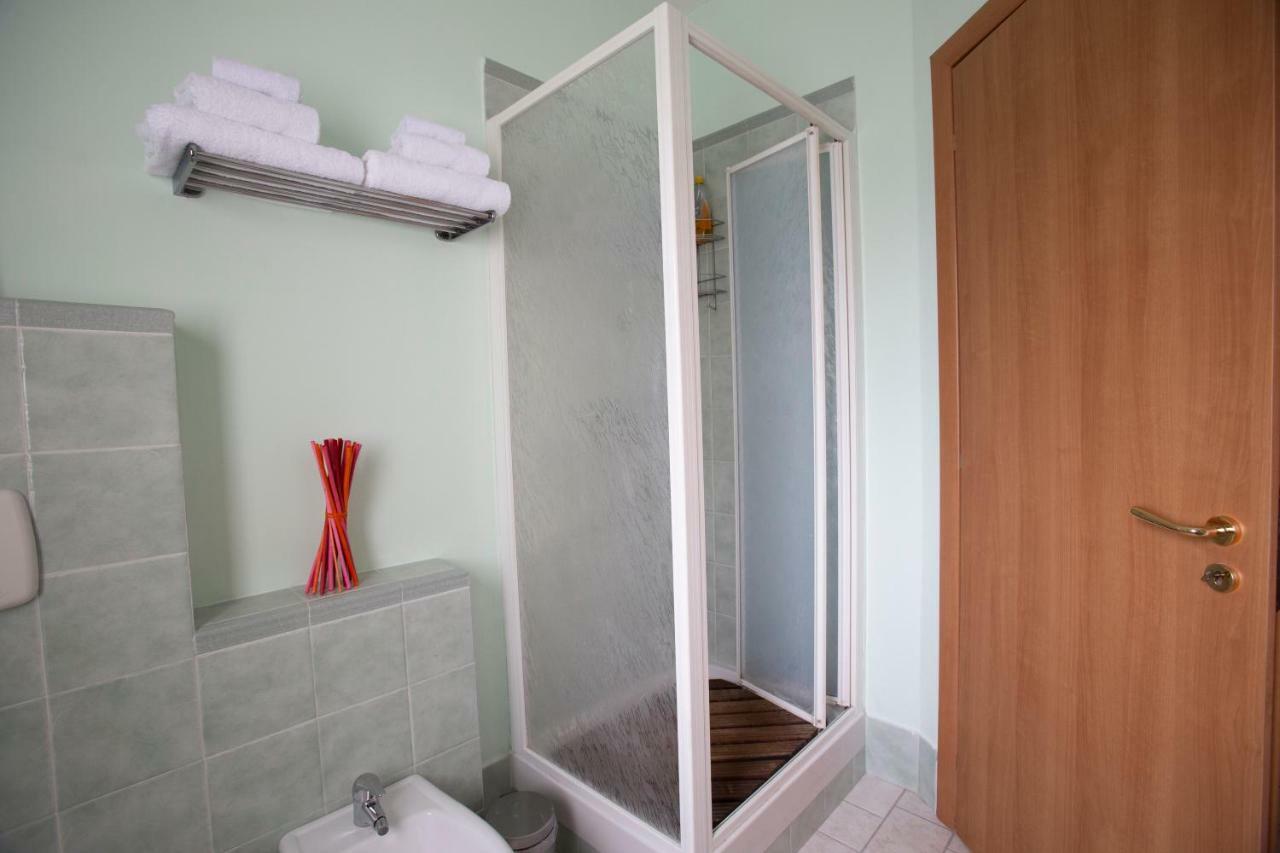 La Casa Del Gelso Fiorito Apartman Eboli Kültér fotó
