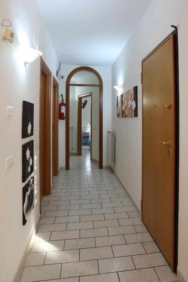La Casa Del Gelso Fiorito Apartman Eboli Kültér fotó